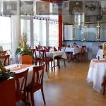 Parkhotel Altes Kaffeehaus 3*