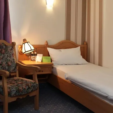 Ξενοδοχείο Parkhotel Altes Kaffeehaus 3*