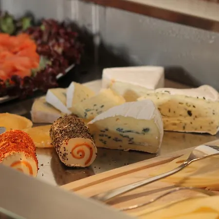 Parkhotel Altes Kaffeehaus 3*