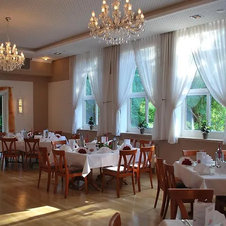 Parkhotel Altes Kaffeehaus מלון